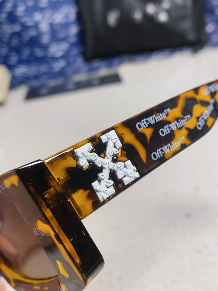 Очки солнцезащитные фото 7