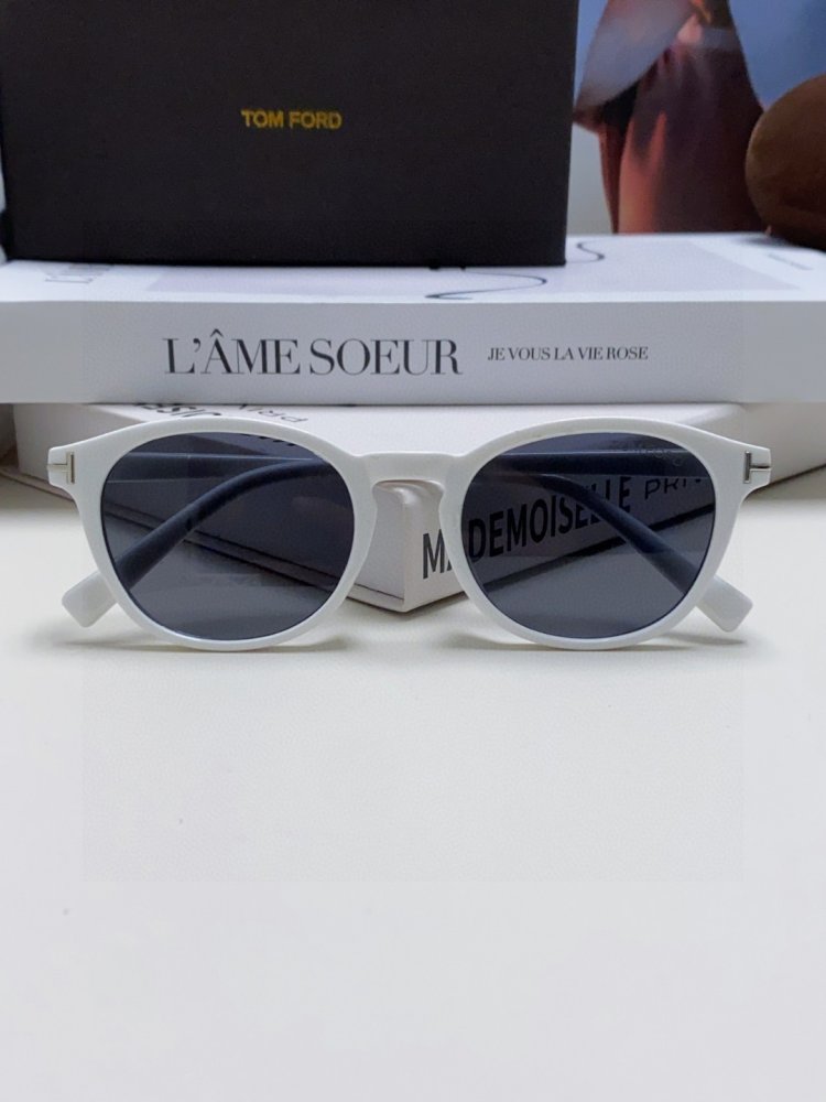 Очки солнцезащитные фото 7