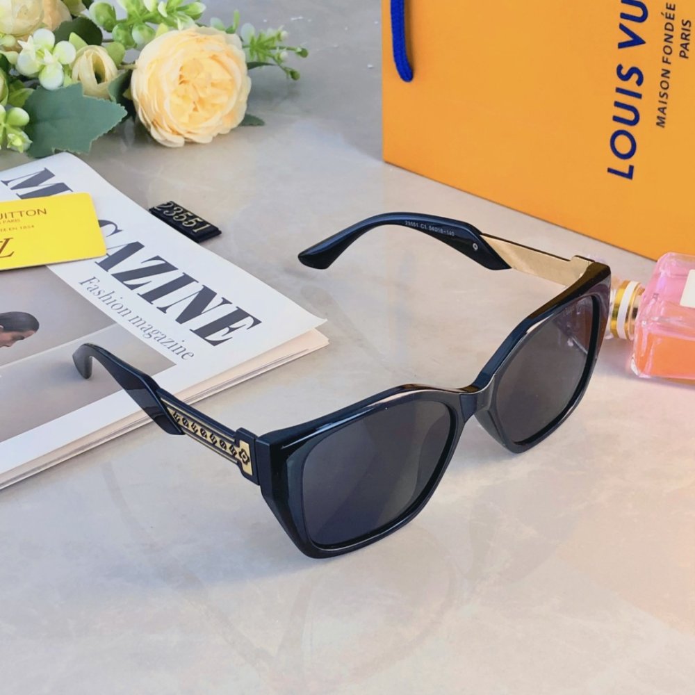 Очки солнцезащитные фото 7