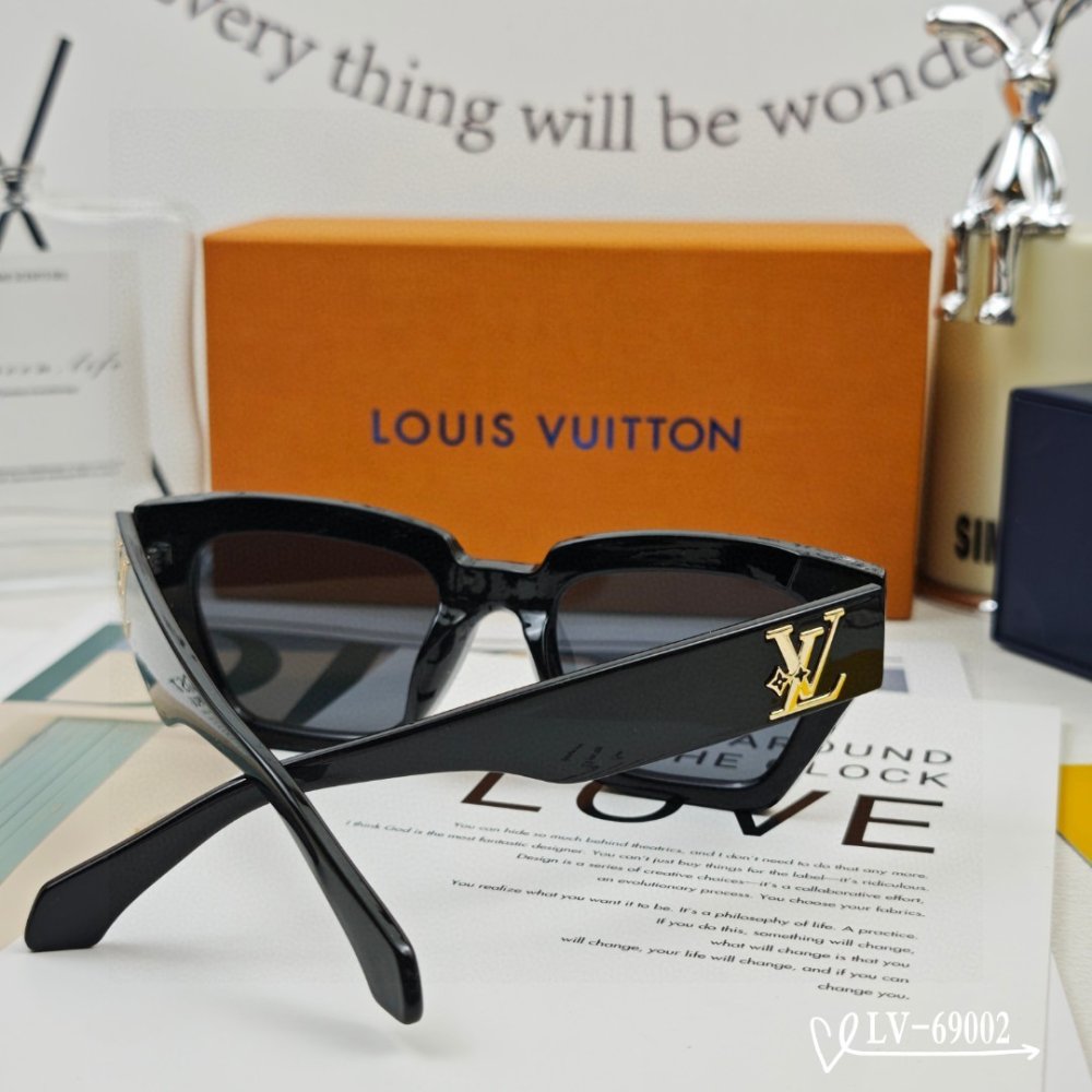 Очки солнцезащитные фото 7