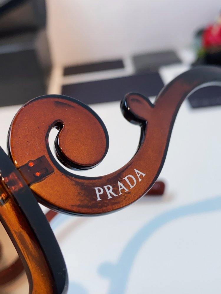 Очки солнцезащитные фото 7