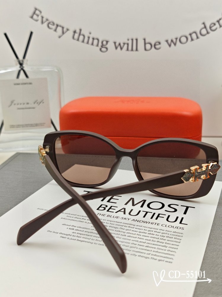 Очки солнцезащитные фото 7