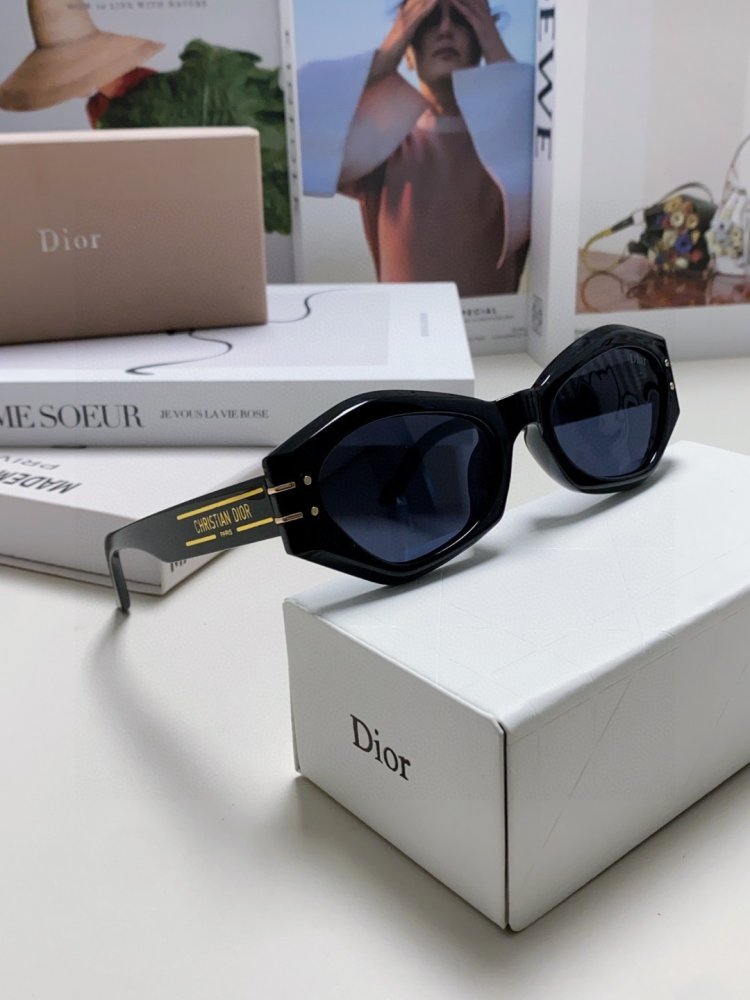 Очки солнцезащитные фото 8