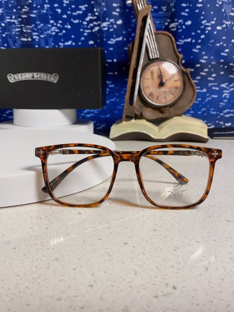 Очки солнцезащитные фото 8