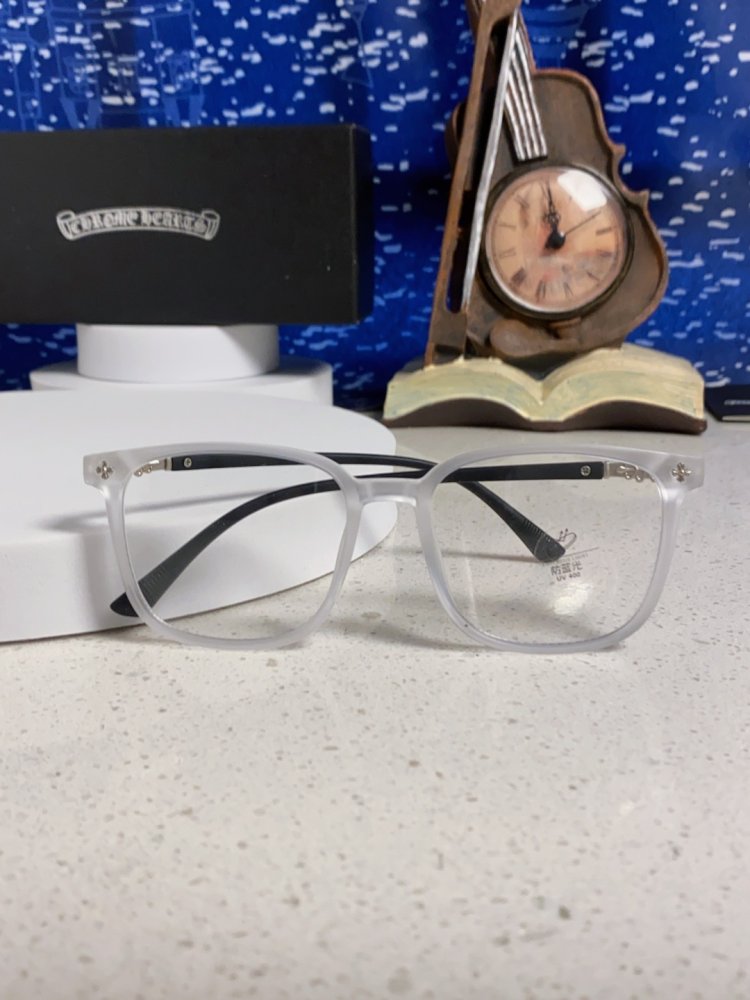 Очки солнцезащитные фото 8