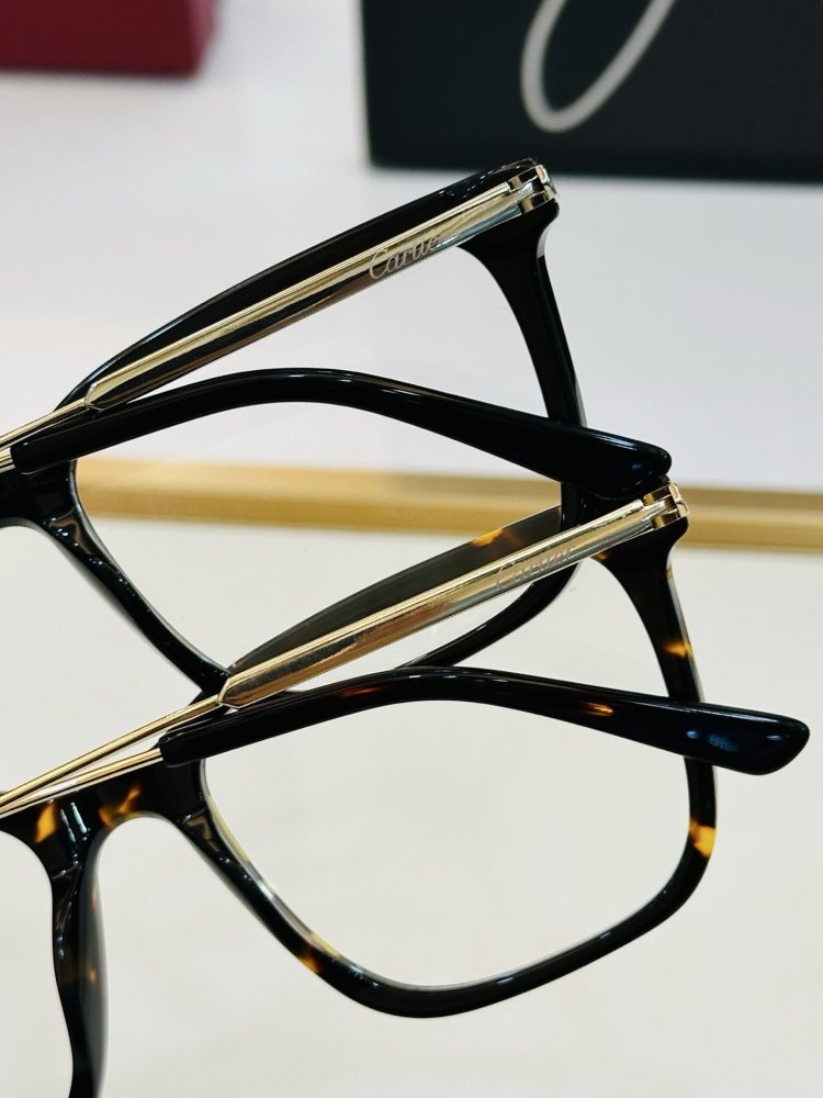 Очки солнцезащитные фото 8