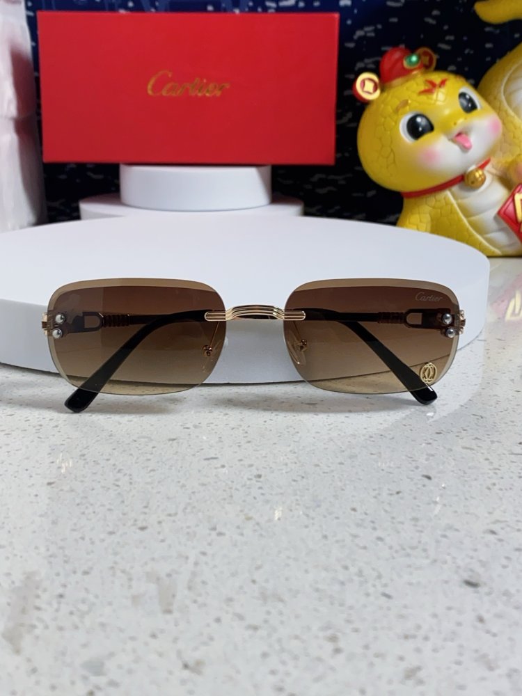 Очки солнцезащитные фото 8