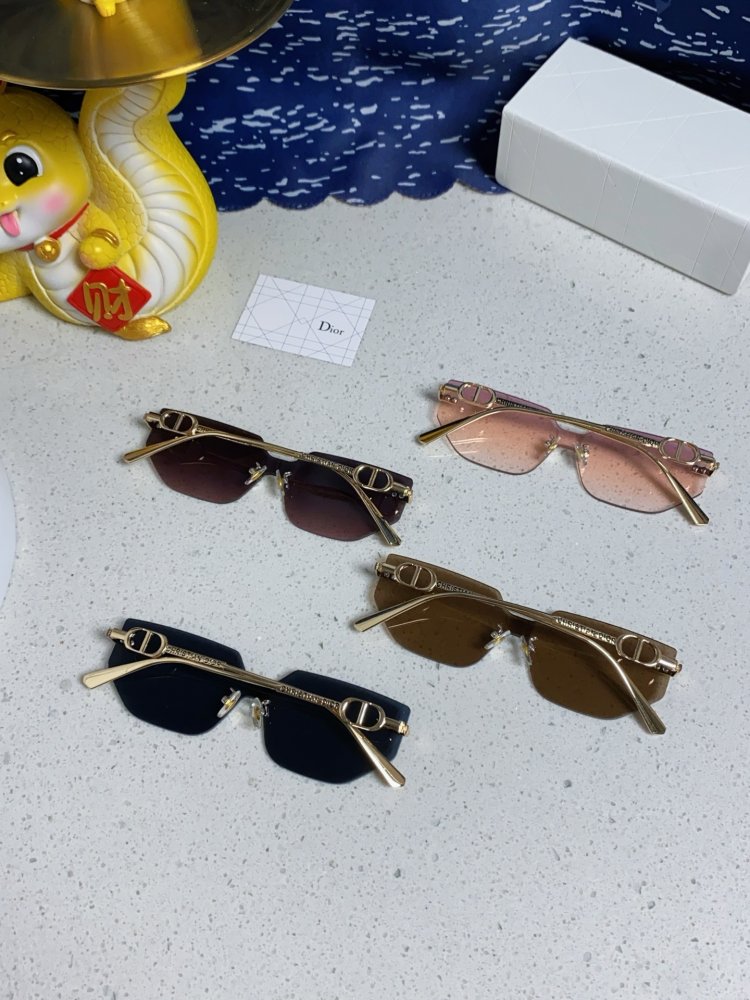 Очки солнцезащитные фото 9