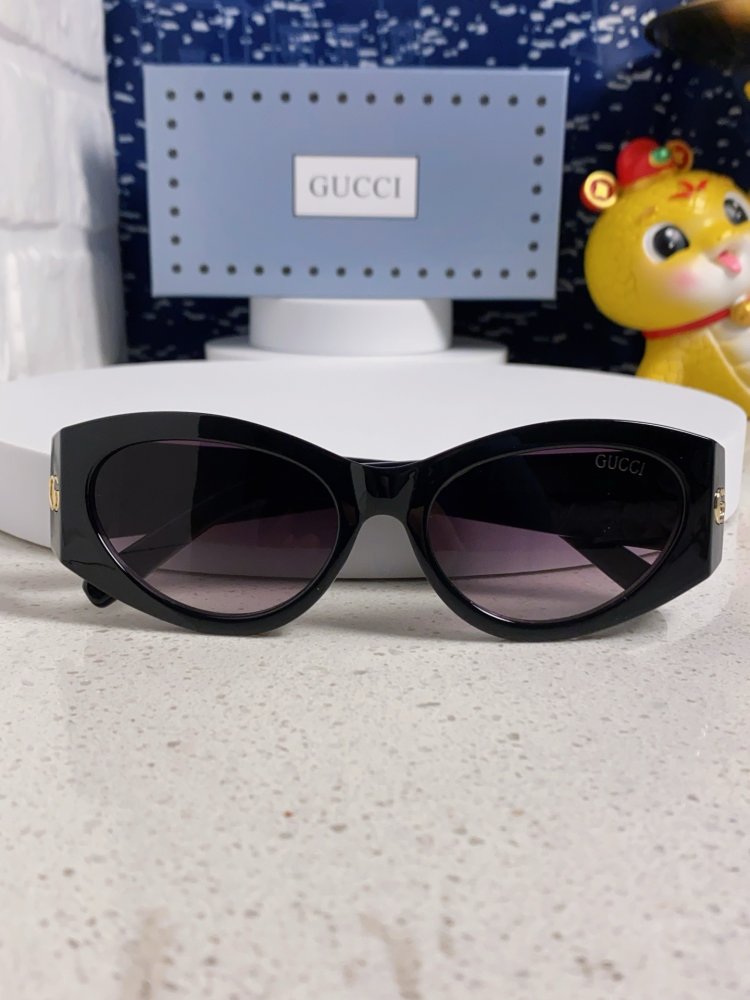 Очки солнцезащитные фото 9