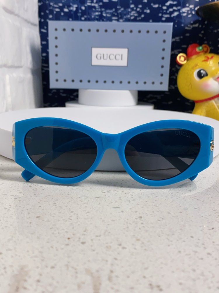 Очки солнцезащитные фото 9