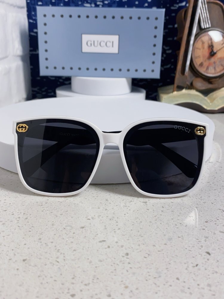 Очки солнцезащитные фото 9