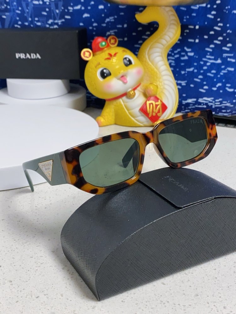 Очки солнцезащитные фото 9