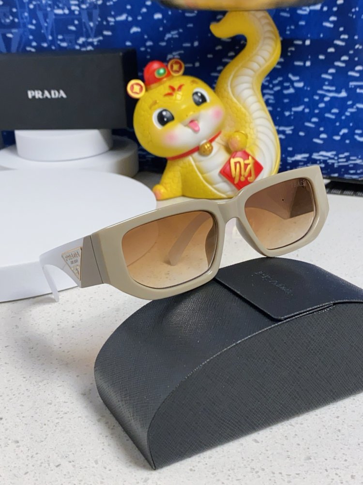 Очки солнцезащитные фото 9