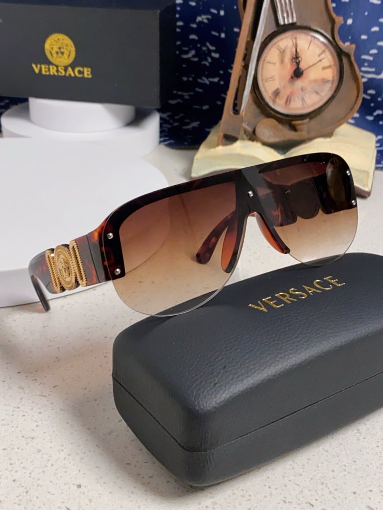 Очки солнцезащитные фото 9