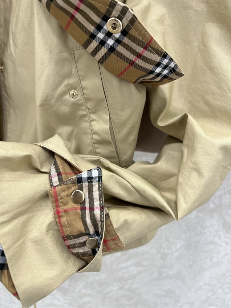 Однобортная куртка з капюшоном фото 4