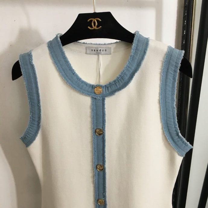 Однобортное трикотажное платье фото 3