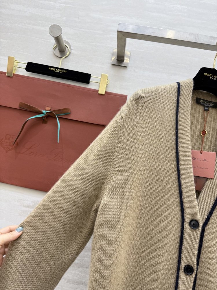 Однобортный кашемировый кардиган фото 5