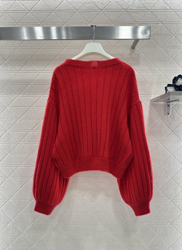 Monochromatic knitted pullover фото 2