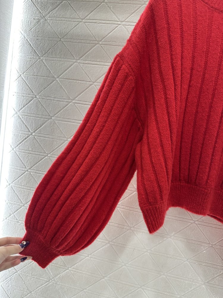 Monochromatic knitted pullover фото 6