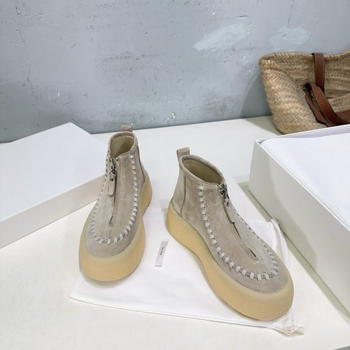 Осінньо зимові черевики на платформі жіночі