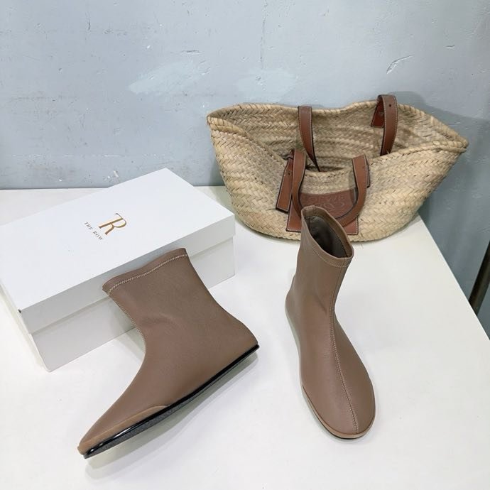 Autumn winter boots on flat soled фото 2