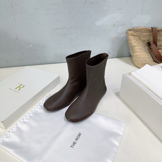 Осінньо зимові черевики на плоскою підошві фото 4