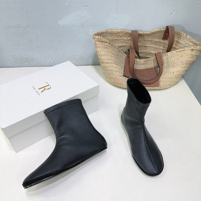 Осінньо зимові черевики на плоскою підошві фото 7