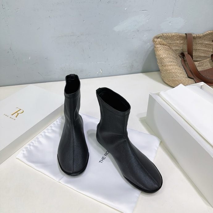 Осінньо зимові черевики на плоскою підошві фото 8