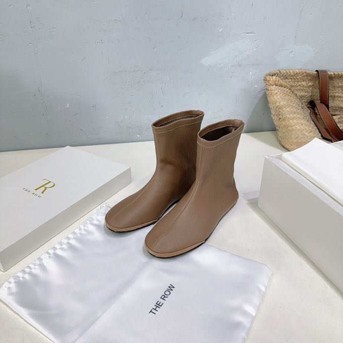 Autumn winter boots on flat soled фото 8