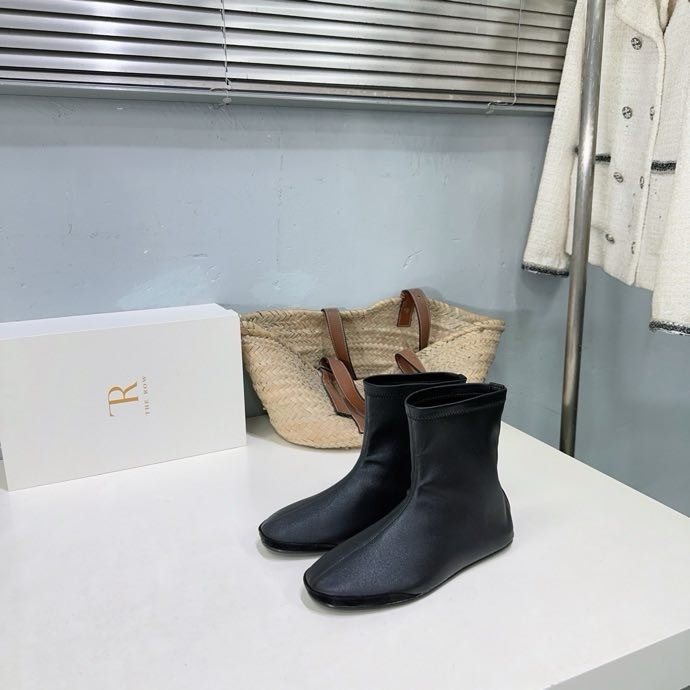 Осінньо зимові черевики на плоскою підошві фото 9