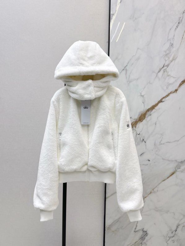 Пальто из кроличьего меха фото 2