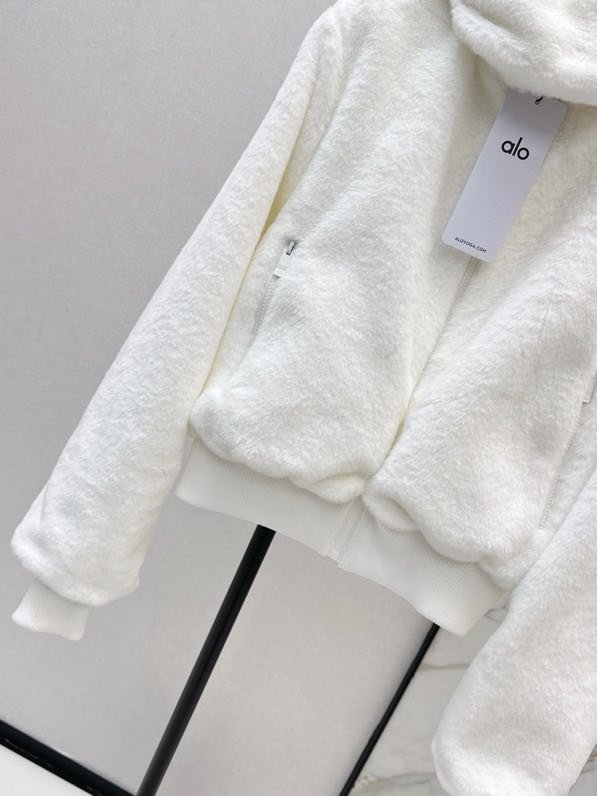 Пальто из кроличьего меха фото 7