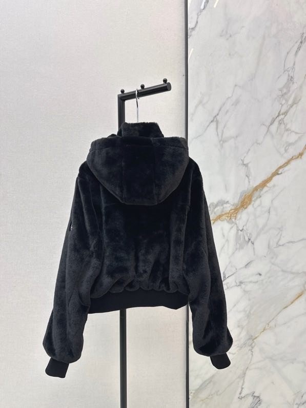 Пальто из кроличьего меха фото 8