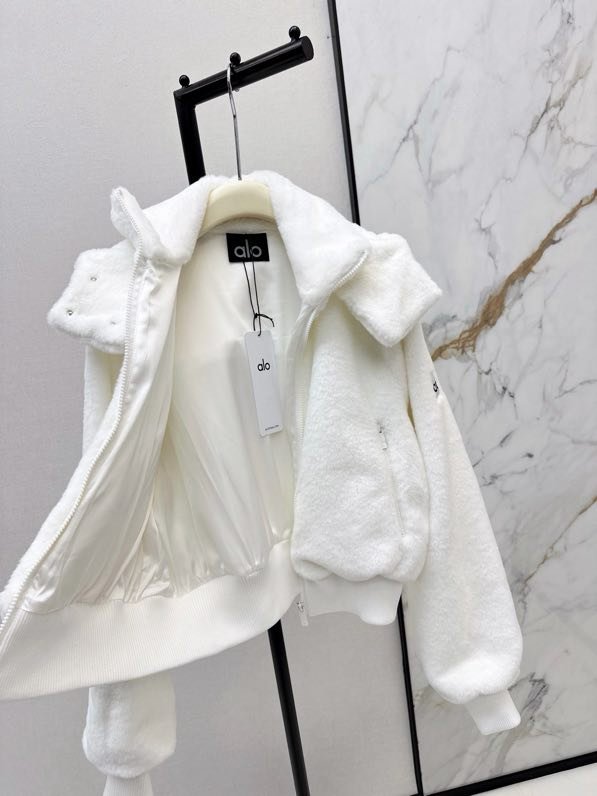 Пальто из кроличьего меха фото 9