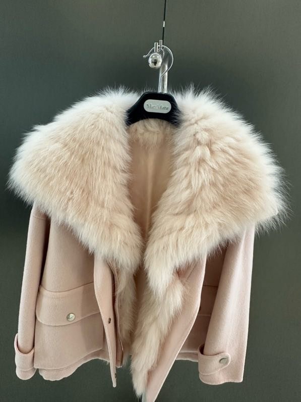 Пальто кашемірове з коміром з лисячого хутра фото 15