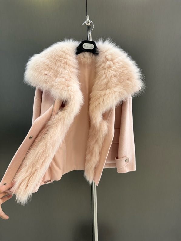 Пальто кашемірове з коміром з лисячого хутра фото 16