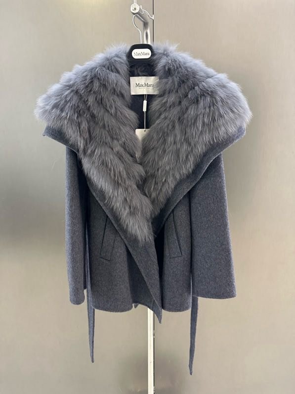 Пальто кашемировое с воротником из лисьего меха фото 8