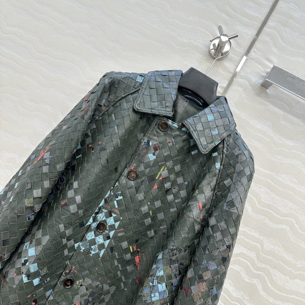 Пальто кожаное женское фото 2