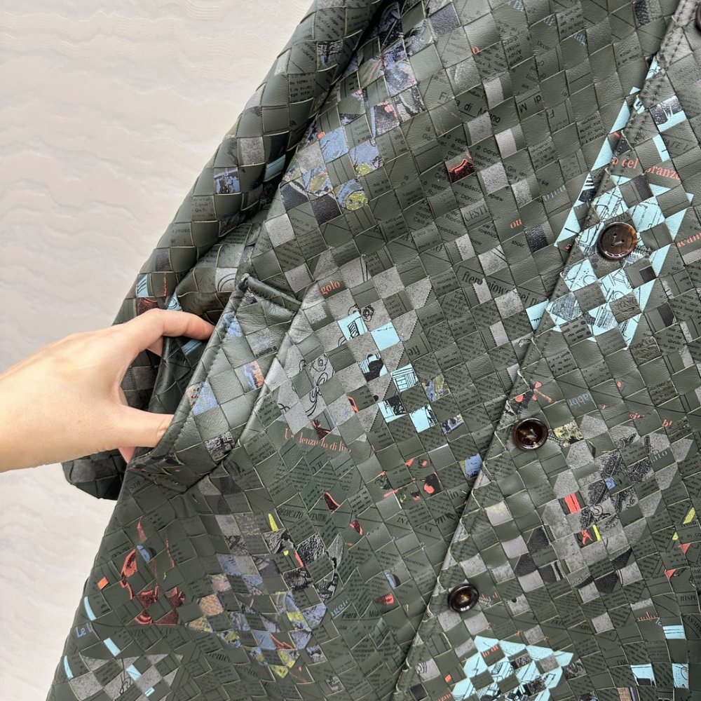 Пальто кожаное женское фото 5