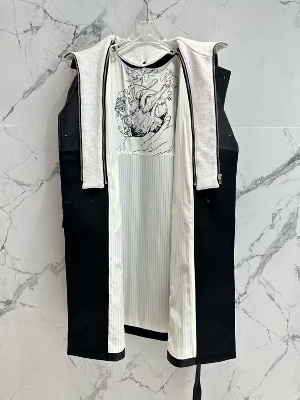 Coat leather women's фото 5