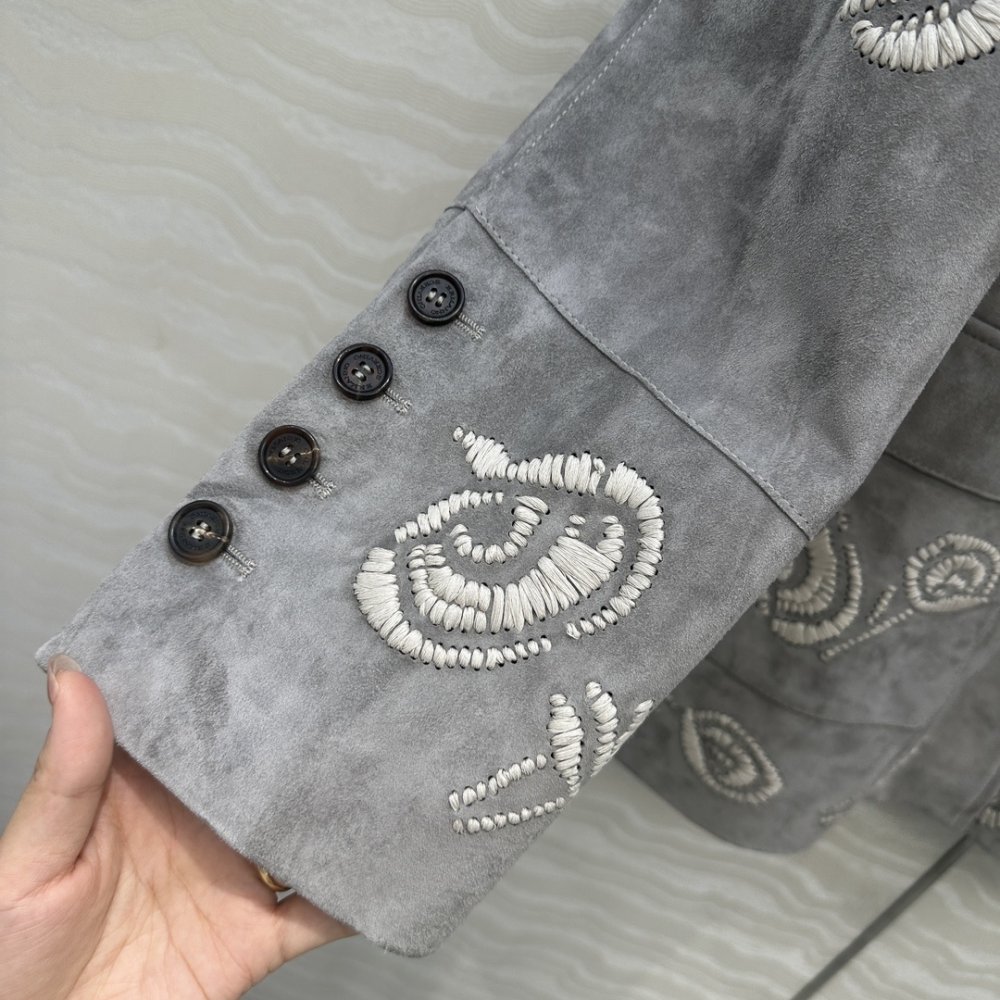 Пальто шкіряне жіноче фото 6