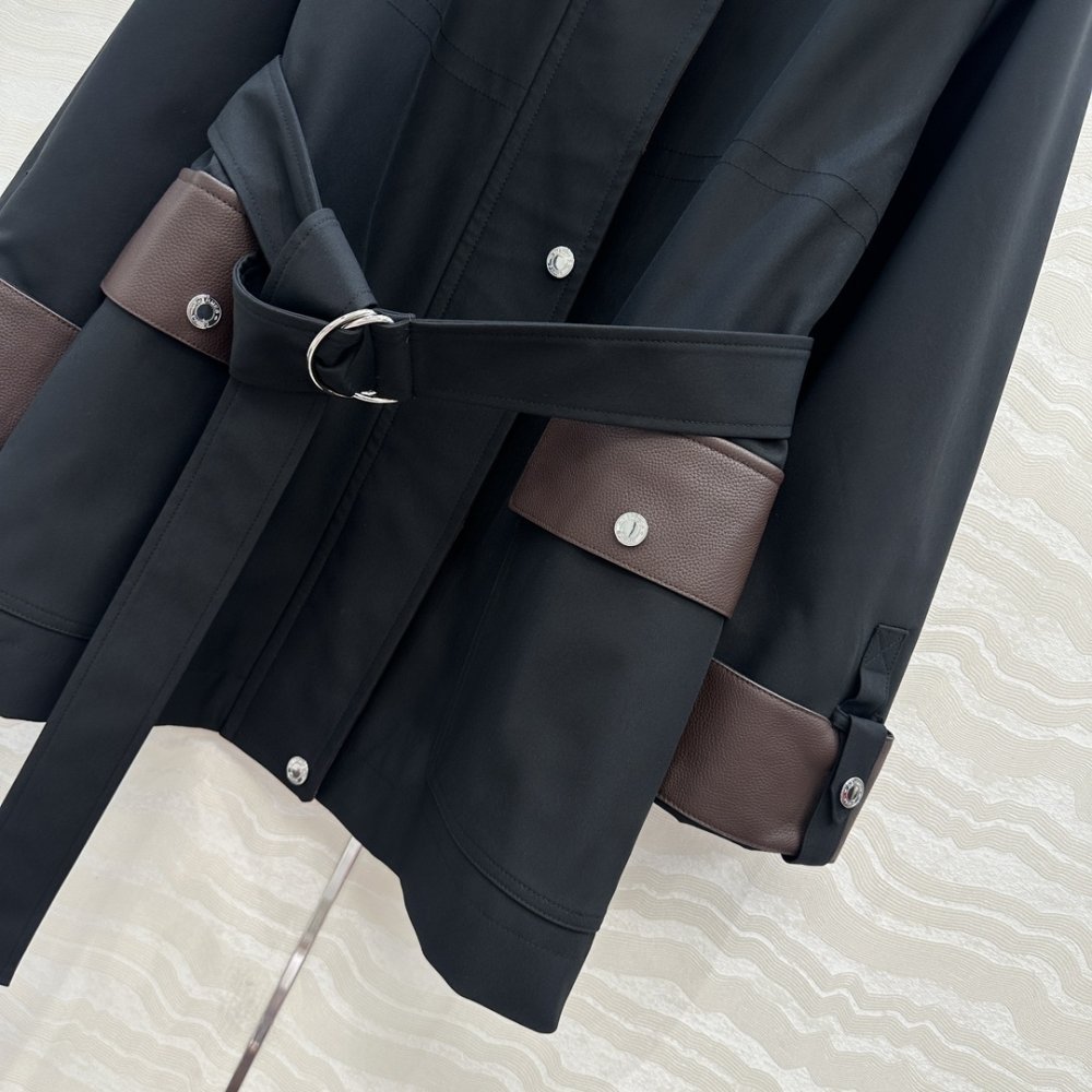 Пальто кожаное женское фото 6