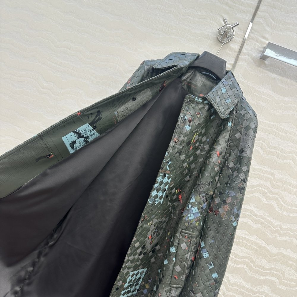 Пальто кожаное женское фото 7