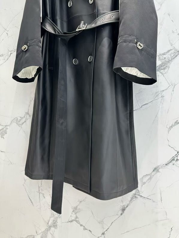 Coat leather women's фото 9