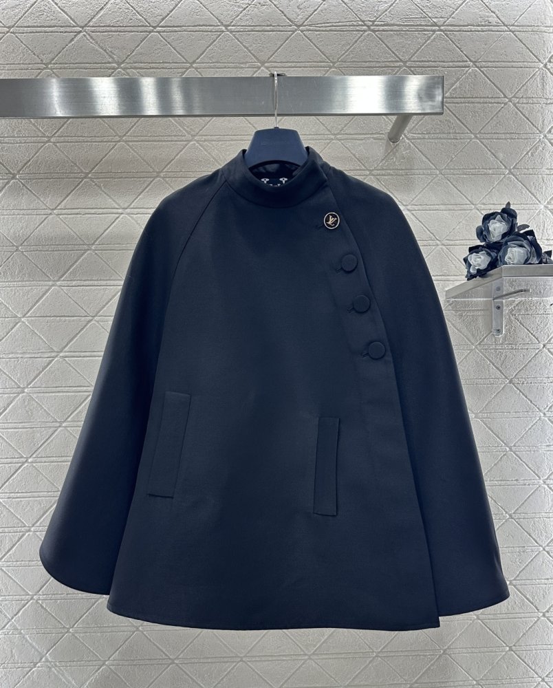 Пальто накидка з коміром стійкою