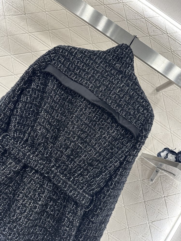 Coat from belt фото 5