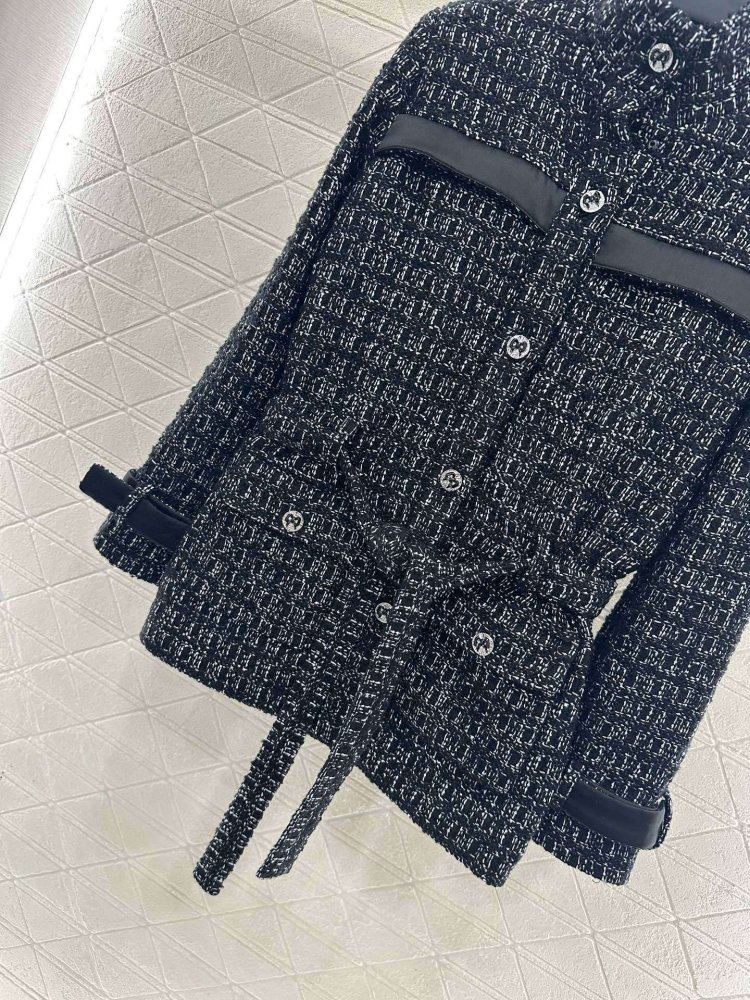 Coat from belt фото 6