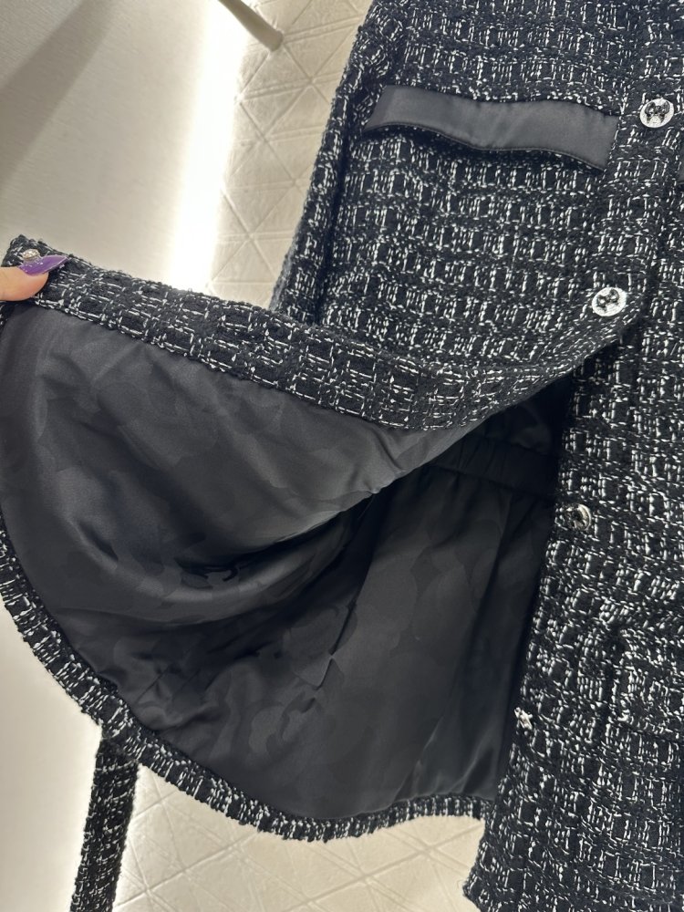 Coat from belt фото 7