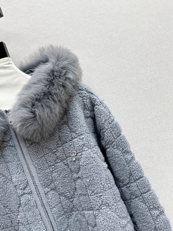 Пальто с воротником из лисьего меха фото 8