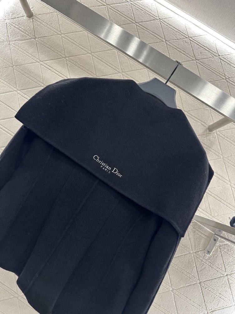 Пальто шаль с большими лацканами фото 4